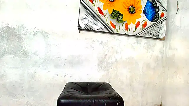 Snapshot of luciana_daza chatting on 8, 1, 2025 luciana daza online show from 8, 1, 2025