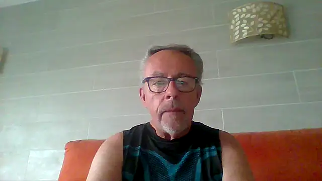 Snapshot of tuggy59 chatting on 14, 6, 2026 tuggy59 online show from 14, 6, 2026