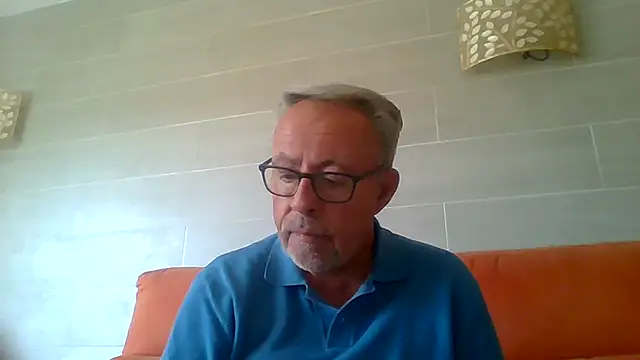 Snapshot of tuggy59 chatting on 8, 7, 2026 tuggy59 online show from 8, 7, 2026