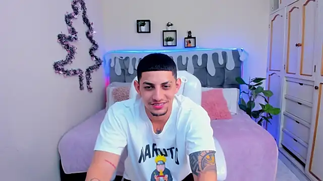 Alex cute77 online show from 6, 12, 2024