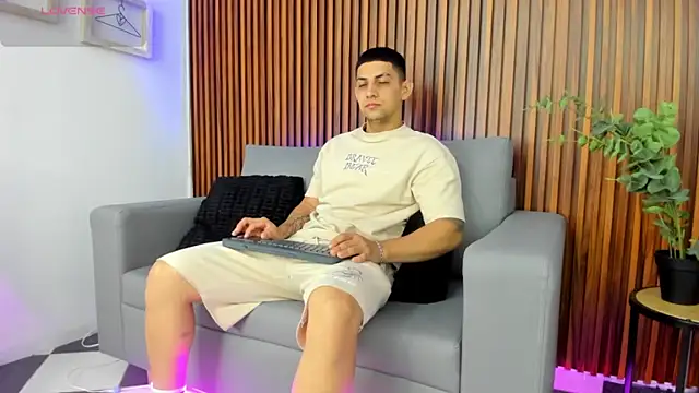 Alex cute77 online show from 9, 4, 2026