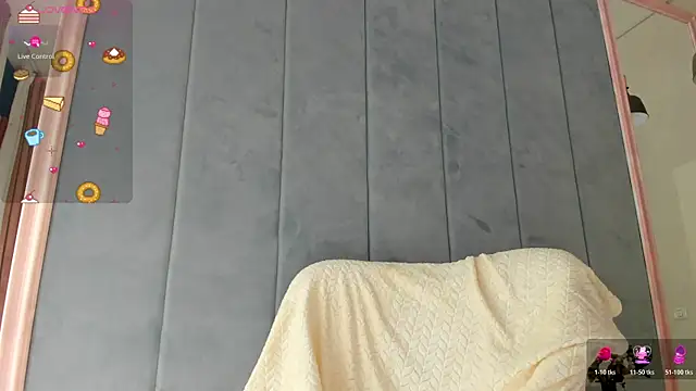 Snapshot of Sassy_Teen chatting on 30, 10, 2025 Sassy Teen online show from 30, 10, 2025