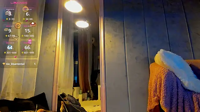 Snapshot of Sassy_Teen chatting on 15, 12, 2025 Sassy Teen online show from 15, 12, 2025