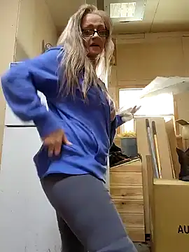 Southern Bella online show from 5, 12, 2024