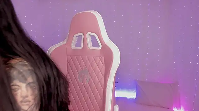 Snapshot of lili_taylor chatting on 16, 1, 2025 lili taylor online show from 16, 1, 2025