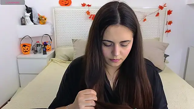 Snapshot of Eva_Rogers_ chatting on 31, 10, 2025 Eva Rogers online show from 31, 10, 2025