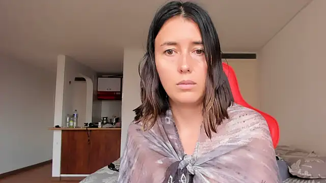 zoe jeane beker online show from 11, 2, 2025