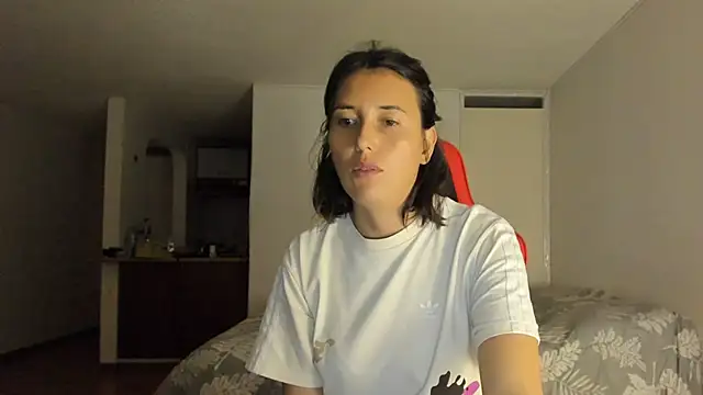 zoe jeane beker online show from 14, 2, 2025