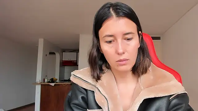 zoe jeane beker online show from 17, 2, 2025