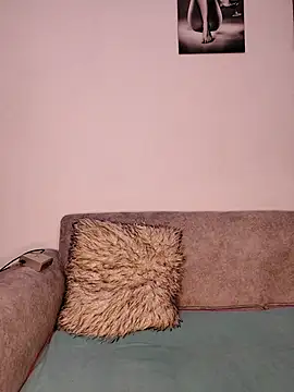 Snapshot of bebygirl143s chatting on 28, 9, 2025 bebygirl143s online show from 28, 9, 2025