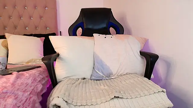 Katy Van online show from 1, 3, 2025