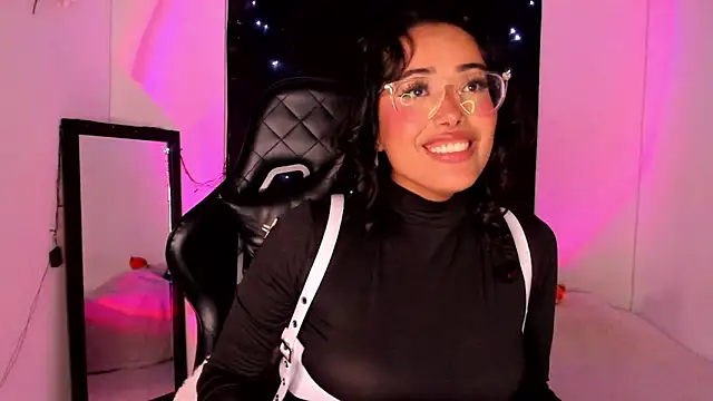 Snapshot of willow_poisson chatting on 13, 1, 2025 willow poisson online show from 13, 1, 2025