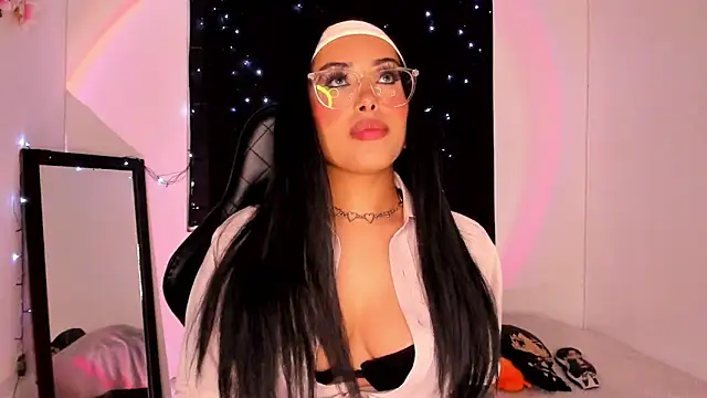 Snapshot of willow_poisson chatting on 1, 2, 2025 willow poisson online show from 1, 2, 2025