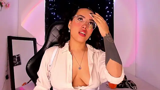 Snapshot of willow_poisson chatting on 11, 2, 2025 willow poisson online show from 11, 2, 2025