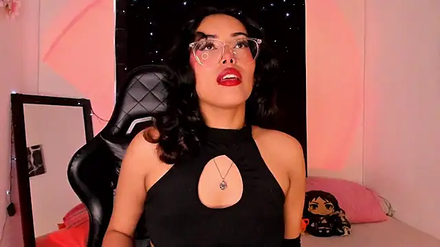 Snapshot of willow_poisson chatting on 19, 2, 2025 willow poisson online show from 19, 2, 2025