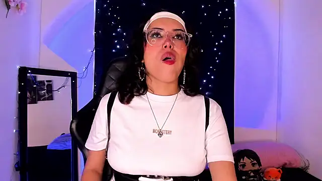 Snapshot of willow_poisson chatting on 4, 3, 2025 willow poisson online show from 4, 3, 2025