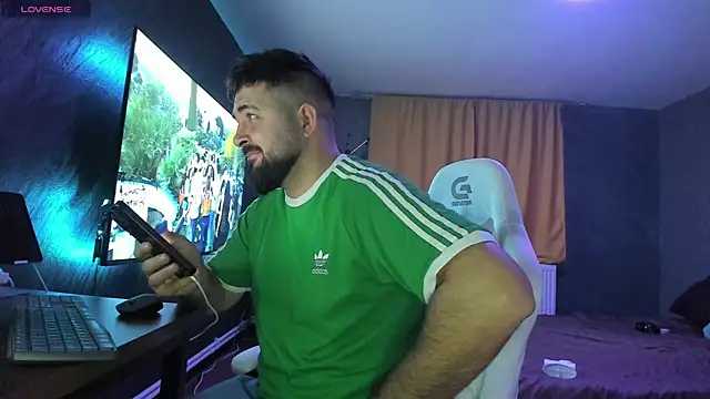 Snapshot of Eduu2322 chatting on 3, 11, 2025 Eduu2322 online show from 3, 11, 2025