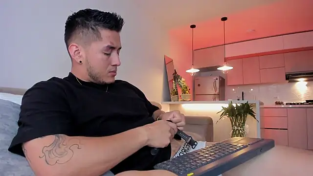 Snapshot of Chriskyle_ chatting on 5, 12, 2024 Chriskyle online show from 5, 12, 2024