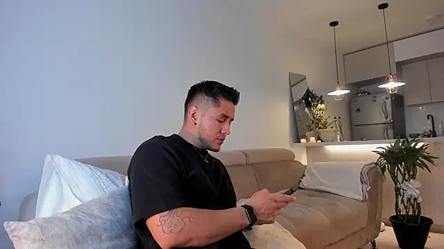 Snapshot of Chriskyle_ chatting on 4, 3, 2025 Chriskyle online show from 4, 3, 2025