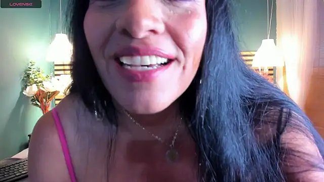 Luisa Sweet2 online show from 9, 10, 2025