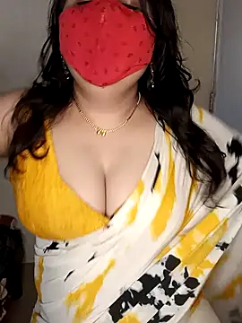 Snapshot of Love-priya chatting on 1, 2, 2025 Love-priya online show from 1, 2, 2025