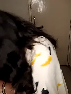 Snapshot of Love-priya chatting on 25, 2, 2025 Love-priya online show from 25, 2, 2025