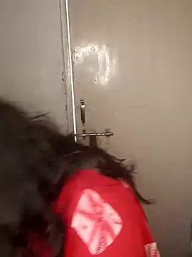 Snapshot of Love-priya chatting on 10, 3, 2025 Love-priya online show from 10, 3, 2025