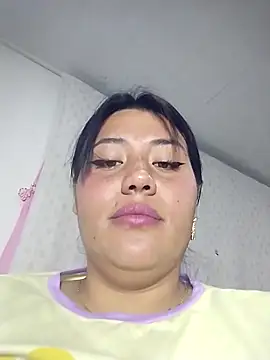 Snapshot of KATYGONZALEZ chatting on 12, 11, 2025 KATYGONZALEZ online show from 12, 11, 2025