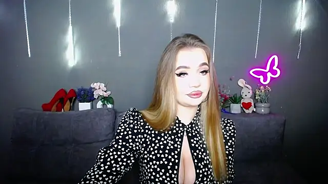 Snapshot of StacyYellig chatting on 16, 4, 2026 StacyYellig online show from 16, 4, 2026