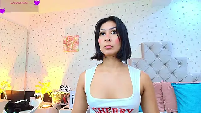 Snapshot of JulietaReyess chatting on 24, 4, 2026 JulietaReyess online show from 24, 4, 2026