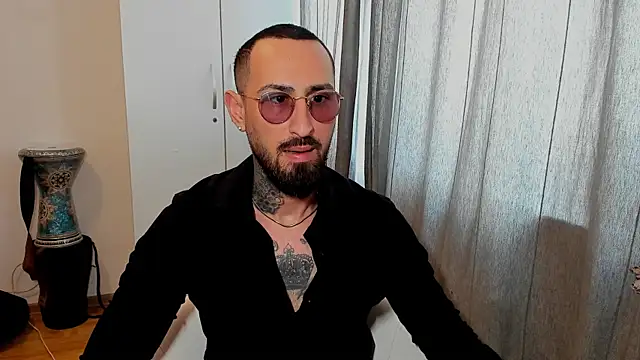 Baddfuckerr online show from 20, 1, 2025