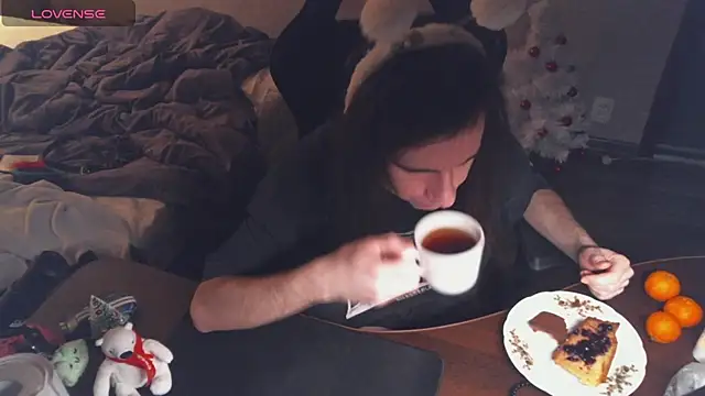 izilizi 23 online show from 10, 1, 2025