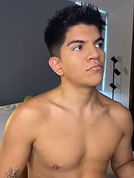 santiago 01 online show from 27, 3, 2026