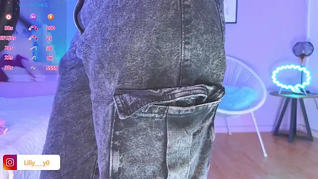 LillyDolls23 online show from 19, 2, 2025