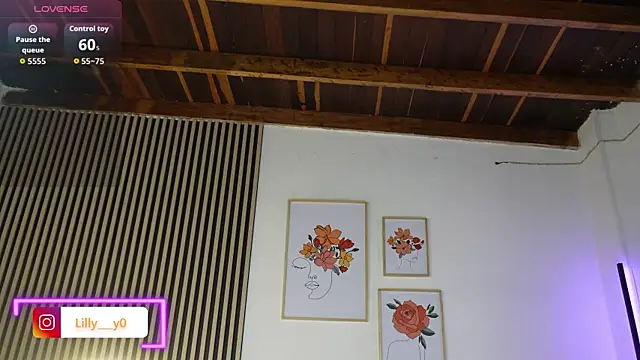 LillyDolls23 online show from 5, 11, 2025