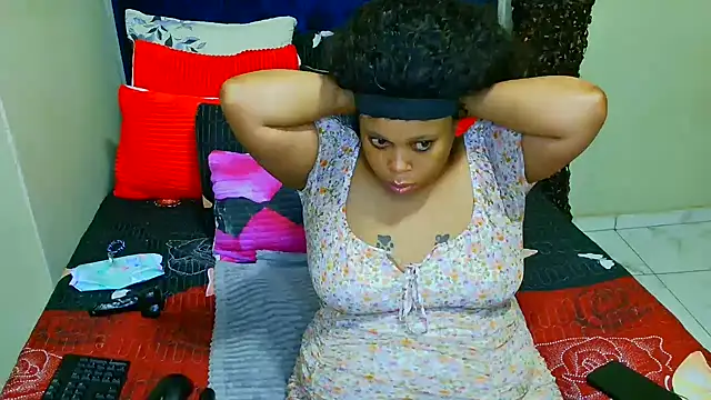 THESHORTQUEEN online show from 17, 12, 2025