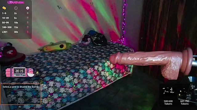 kim saenz20 online show from 25, 1, 2025