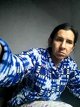 Cameron puppy online show from 15, 12, 2025