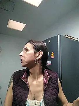 Snapshot of Cameron_puppy chatting on 7, 6, 2026 Cameron puppy online show from 7, 6, 2026