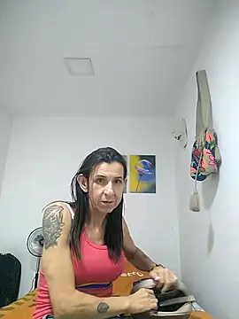 Snapshot of Cameron_puppy chatting on 4, 7, 2026 Cameron puppy online show from 4, 7, 2026