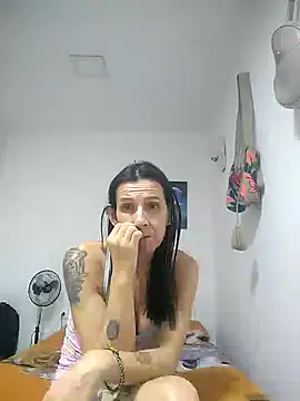 Snapshot of Cameron_puppy chatting on 8, 7, 2026 Cameron puppy online show from 8, 7, 2026