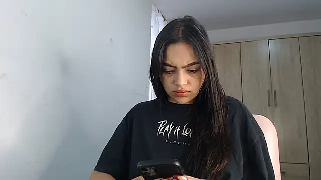 fairylatin222 online show from 15, 2, 2025