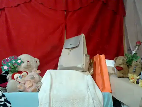 Snapshot of hottieperla chatting on 25, 10, 2025 hottieperla online show from 25, 10, 2025