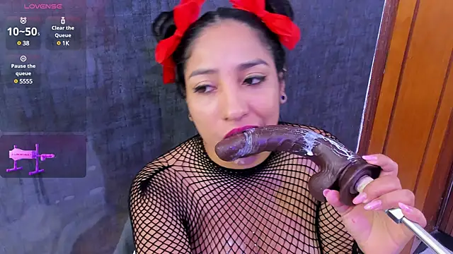 Snapshot of sweetyblowjob1 chatting on 12, 2, 2025 sweetyblowjob1 online show from 12, 2, 2025