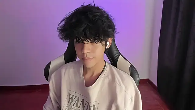 Snapshot of Alan26_ chatting on 16, 1, 2025 Alan26 online show from 16, 1, 2025