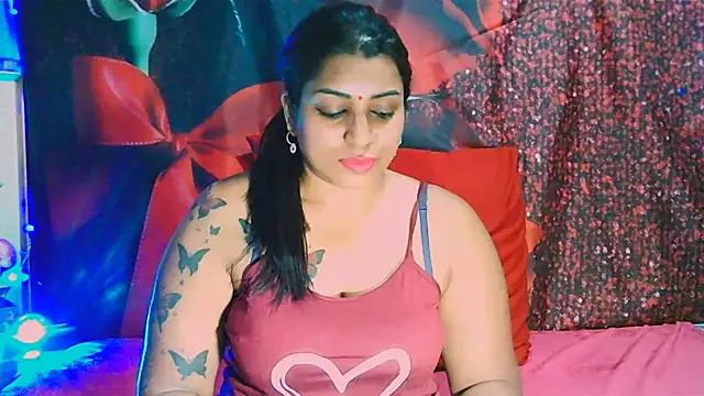 Snapshot of RoyalIndianCreamPuff chatting on 11, 1, 2025 RoyalIndianCreamPuff online show from 11, 1, 2025