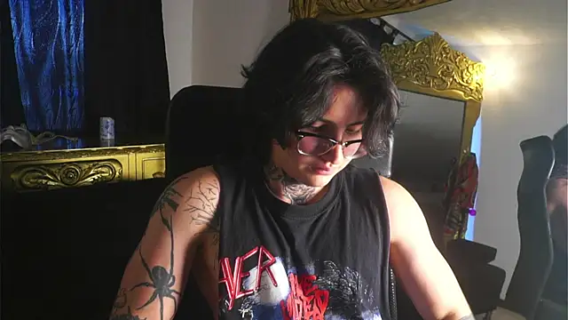 dantecoppolaa  online show from 31, 12, 2024