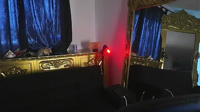 dantecoppolaa  online show from 5, 1, 2025