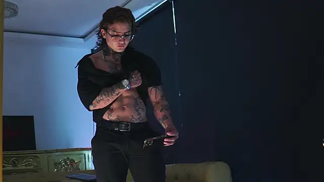 dantecoppolaa  online show from 11, 10, 2025