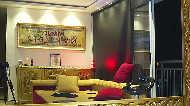 dantecoppolaa  online show from 12, 3, 2026